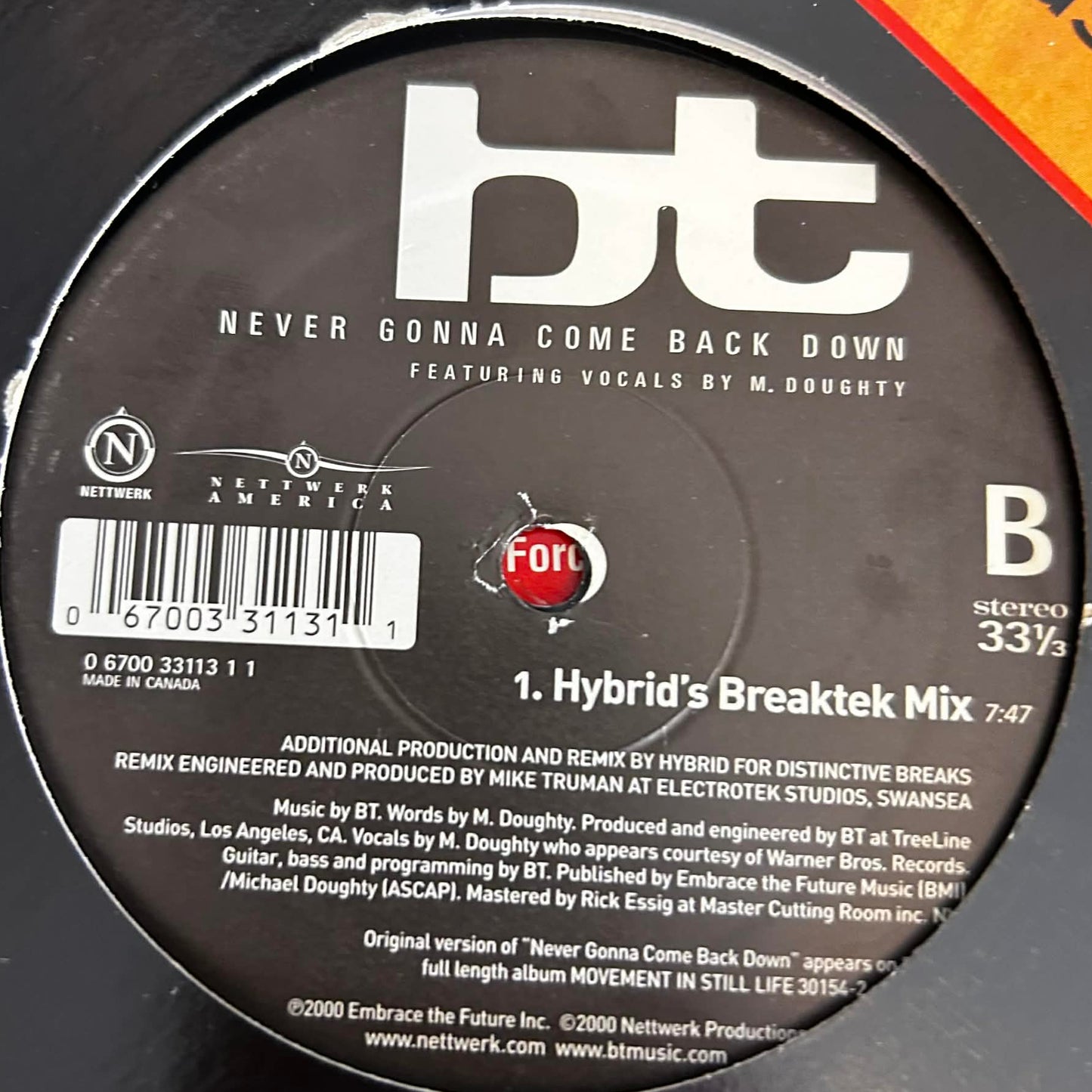 BT Featuring M. Doughty – Never Gonna Come Back Down