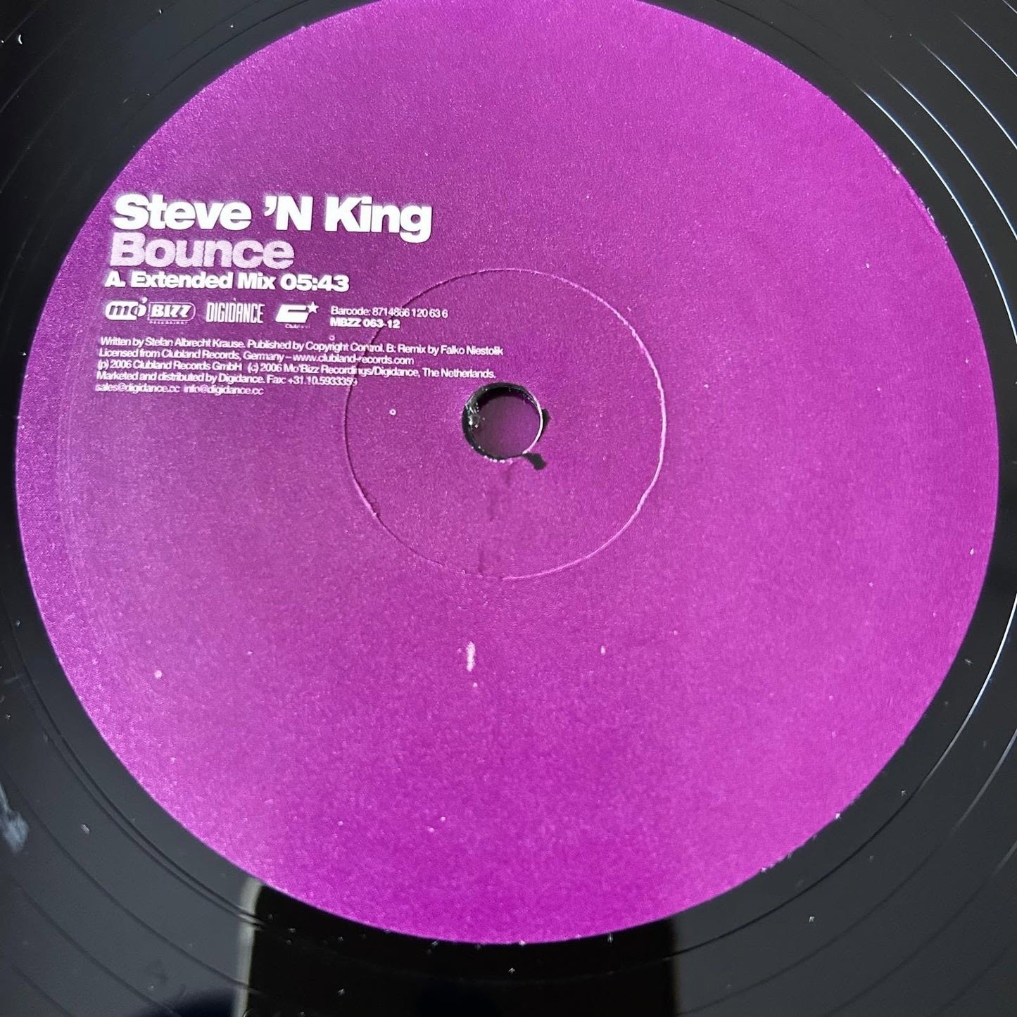 Steve'n King – Bounce