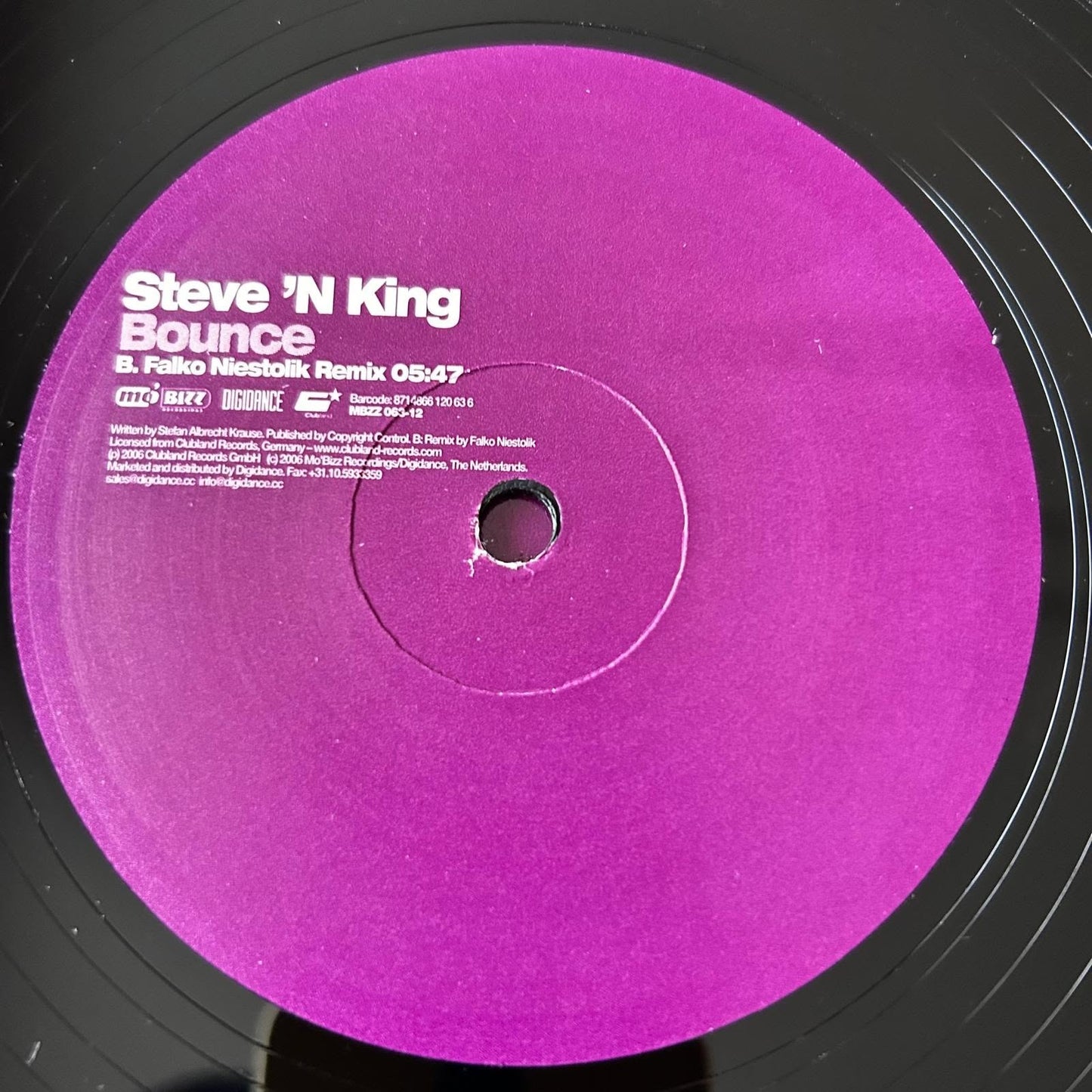 Steve'n King – Bounce