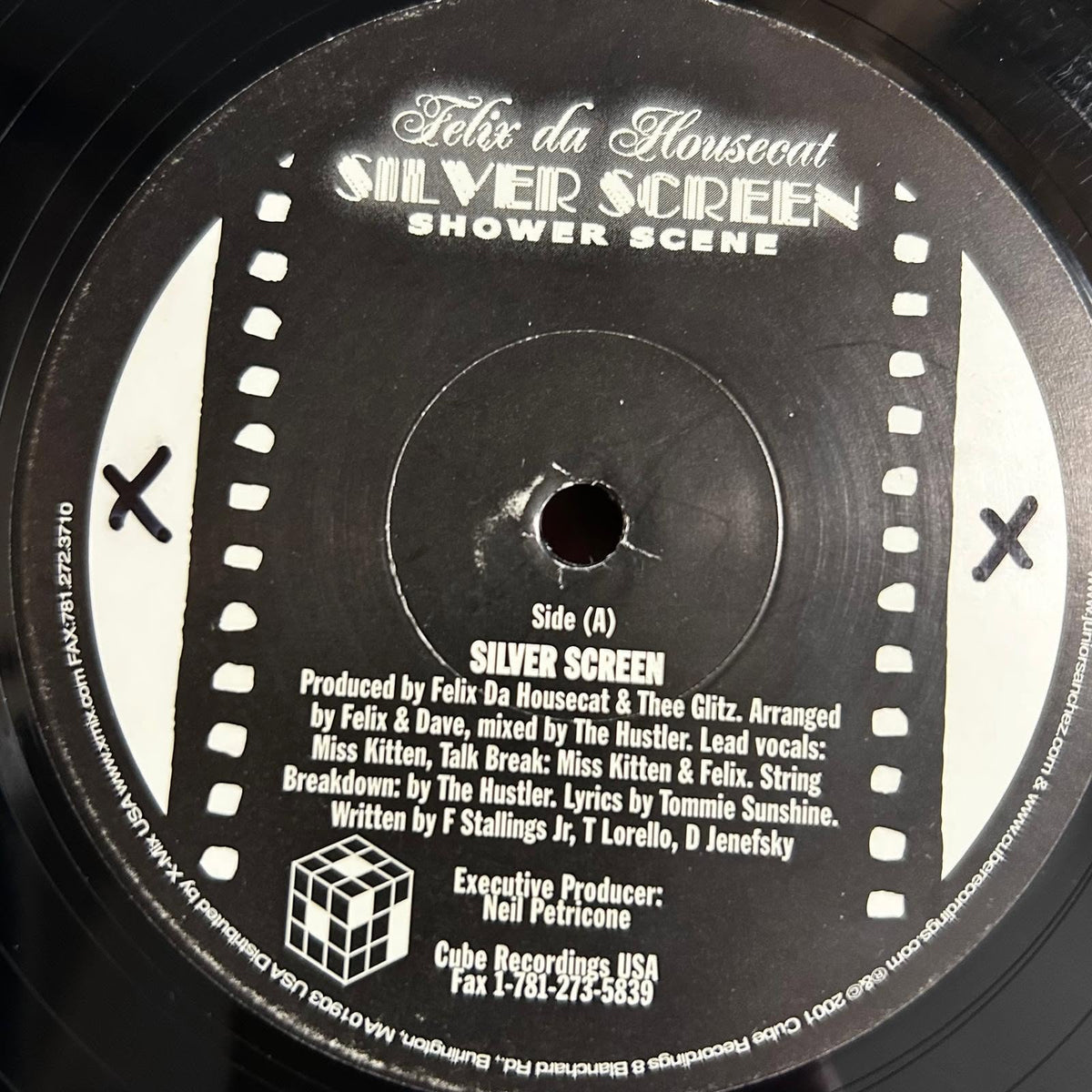 Felix Da Housecat – Silver Screen Shower Scene