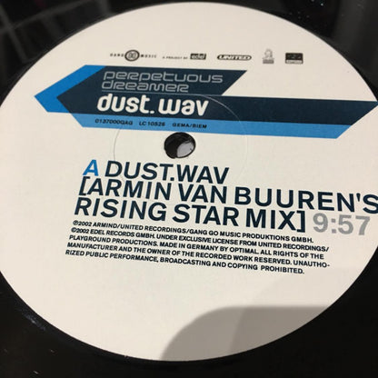 Perpetuous Dreamer – Dust.wav